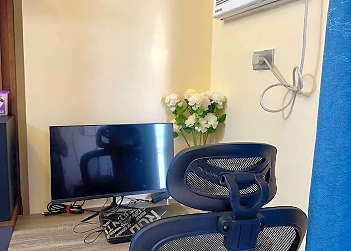 Bayfront In Pasay Near Naia Terminal, Picc, Star City, Moa And Us Embassy - Pet-friendly, Wi-fi & Netflix, Free Swimming Pool, Sauna, Work From Ready 호텔 4*