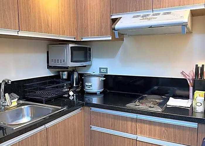 호텔 Bayfront In Pasay Near Naia Terminal, Picc, Star City, Moa And Us Embassy - Pet-friendly, Wi-fi & Netflix, Free Swimming Pool, Sauna, Work From Ready